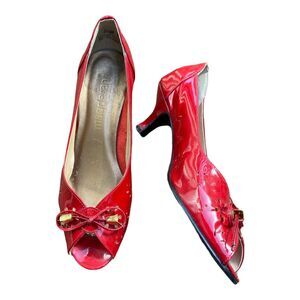 VTG Magdesians CA Red Tassels‎ Eyelet Shiny Leather Pumps sz 7.5M Heels